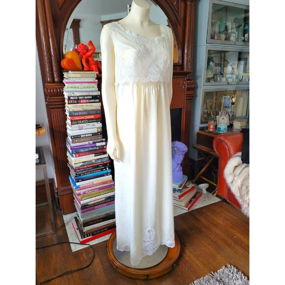 Vintage Christian Dior Silk Blend Nightgown W Lace Cream Size 36 - Picture 10 of 16